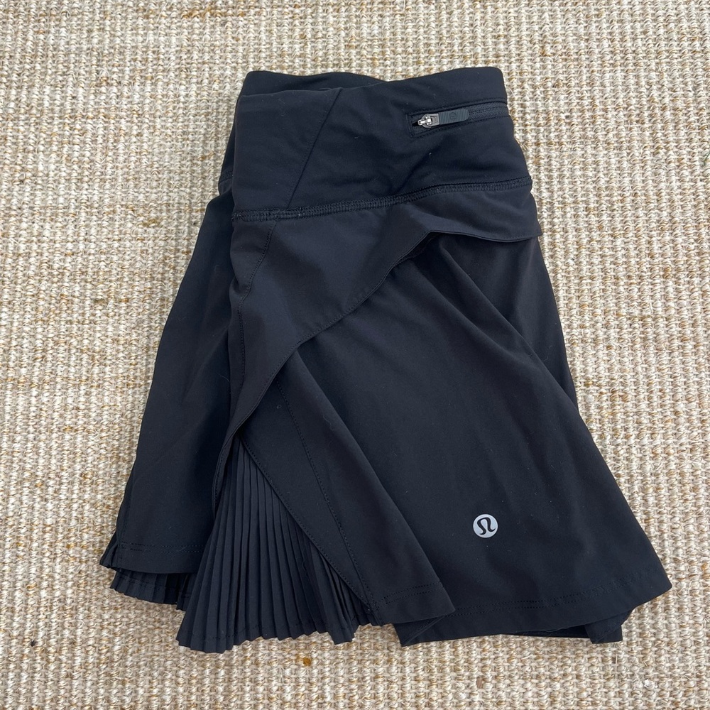 Lululemon Black Skirt